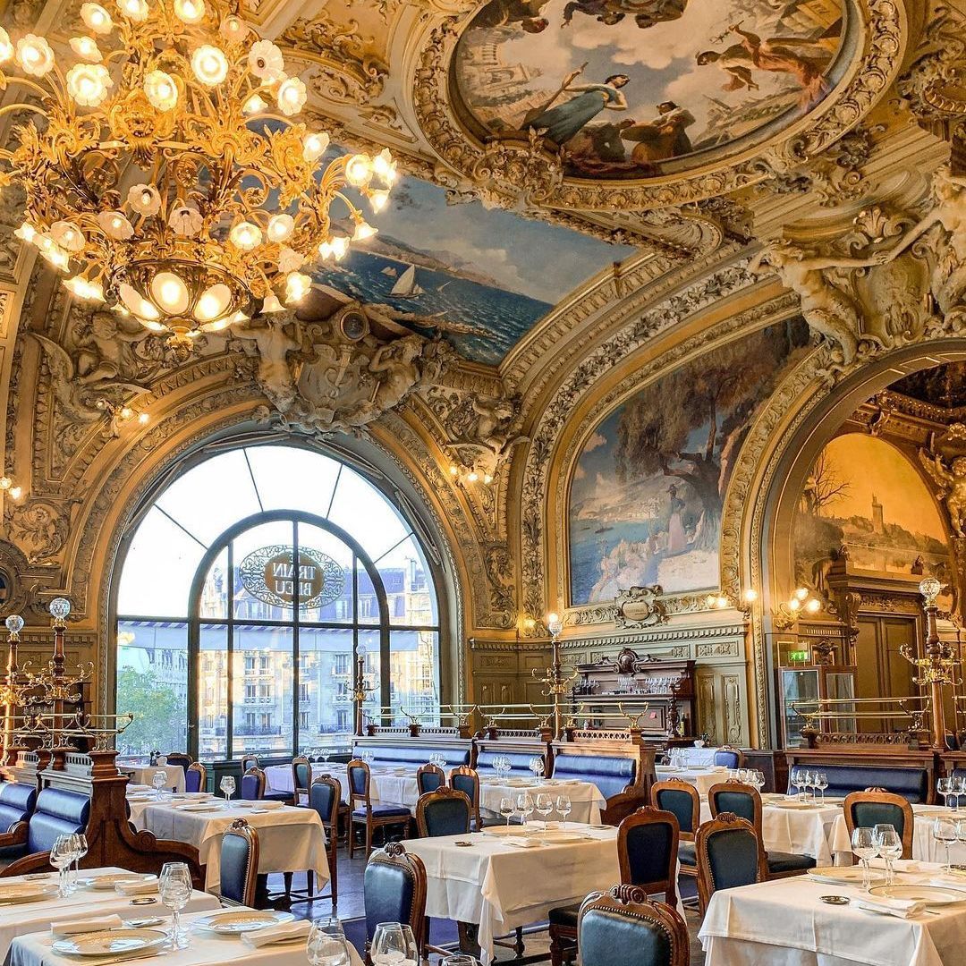 Le Train Bleu - Premium